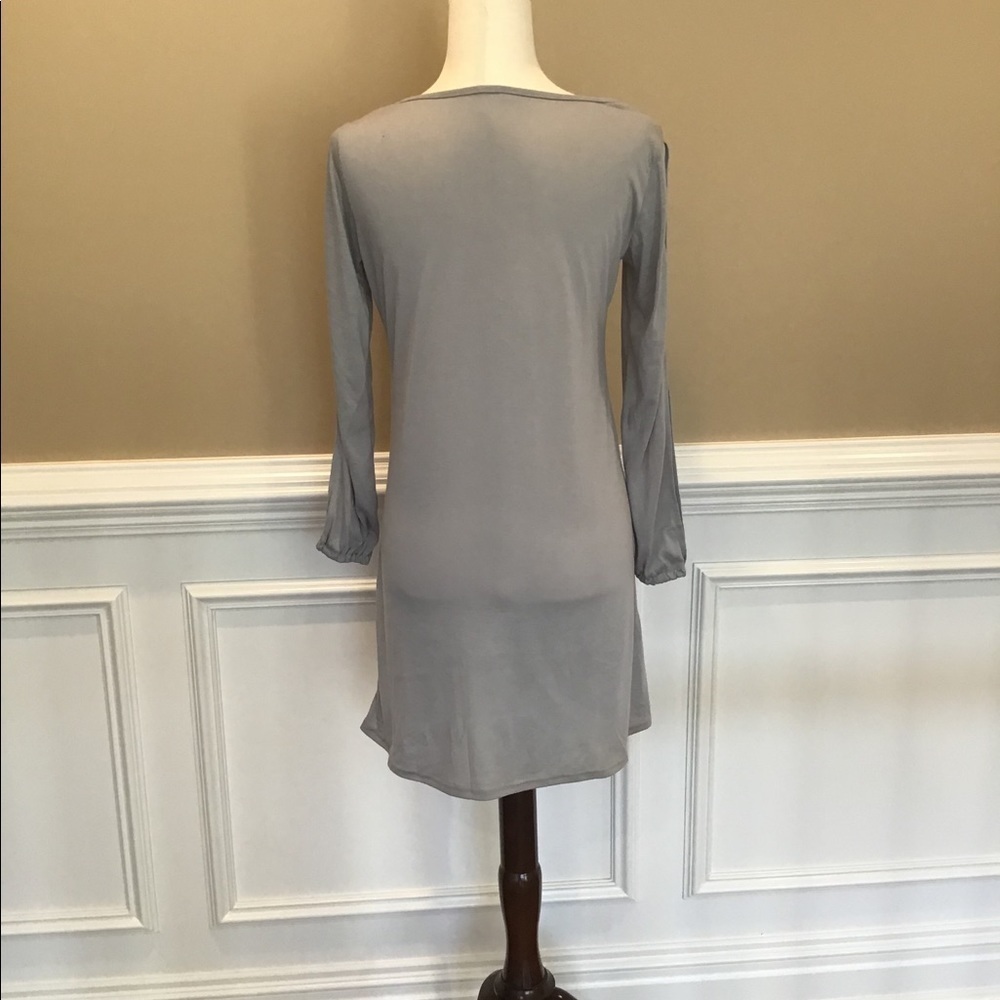Very Simple Gray Tunic - image 3